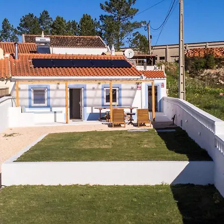 In Aljezur- 2 Bed Ensuite-casinha Da Ivone Casa vacanze *